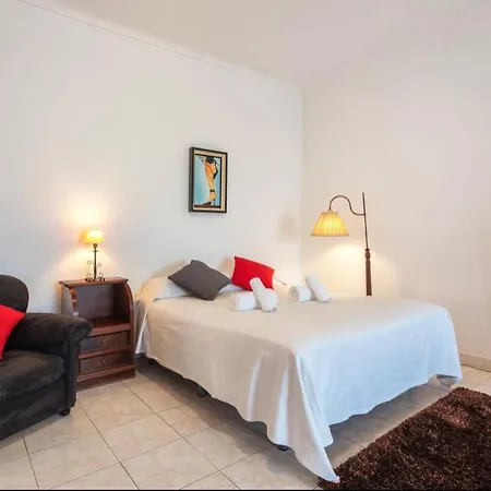 Blife Aerya Private - Airport Homestay Faro